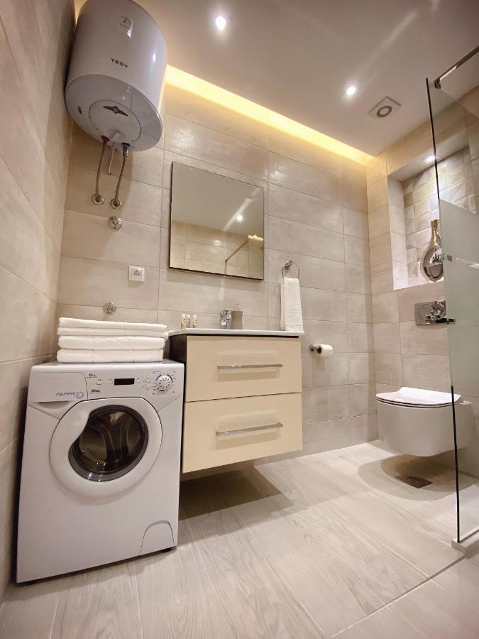 Tiffany Lux Apartment Требинє Екстер'єр фото