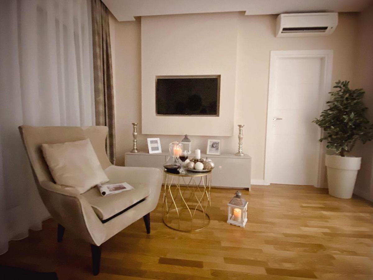 Tiffany Lux Apartment Требинє Екстер'єр фото